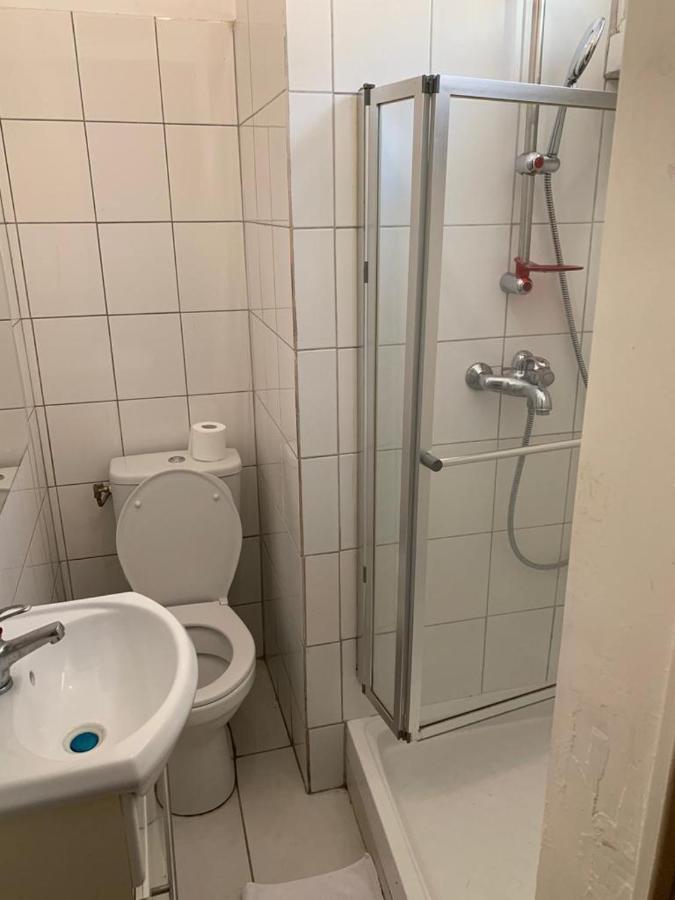 Joli 2 Pieces A Pontoise Apartment ภายนอก รูปภาพ